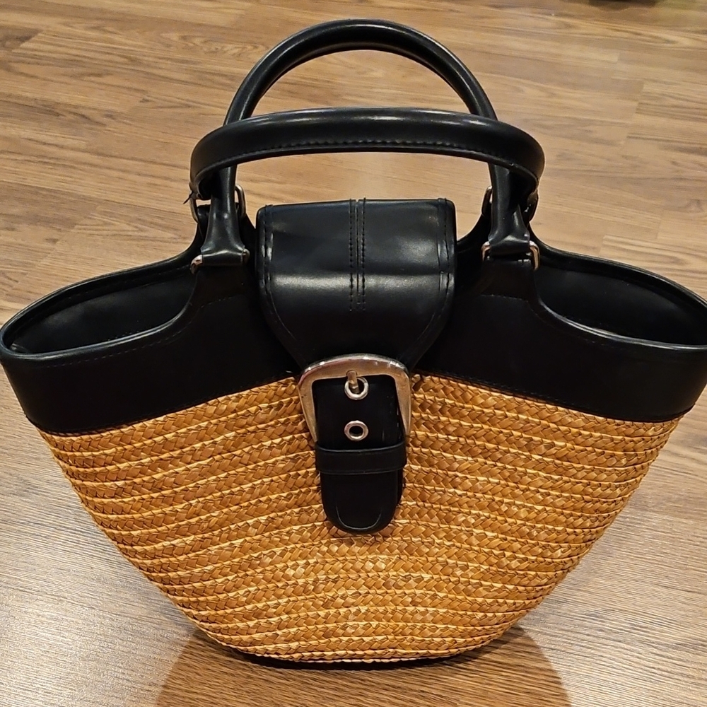Chic Black and Tan Woven Handbag